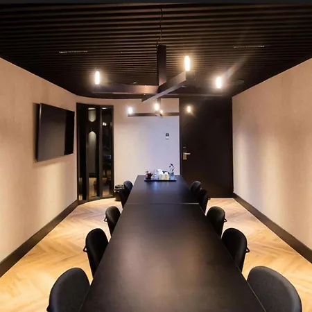 The Florian Amsterdam Schiphol Airport, Worldhotels Crafted Отель Хоофддорп