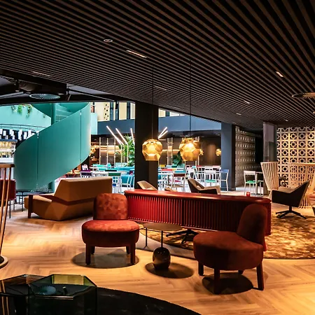 Отель The Florian Amsterdam Schiphol Airport, Worldhotels Crafted 4*