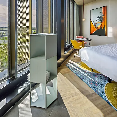Отель The Florian Amsterdam Schiphol Airport, Worldhotels Crafted