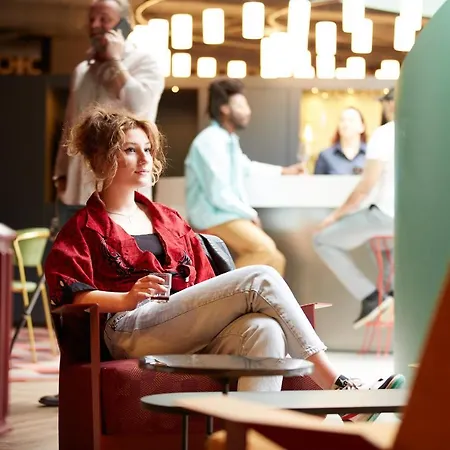Отель The Florian Amsterdam Schiphol Airport, Worldhotels Crafted Хоофддорп