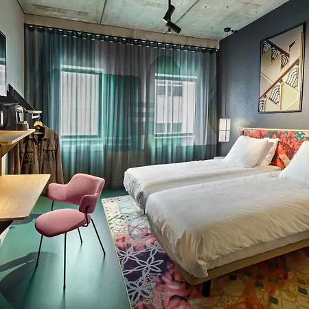 The Florian Amsterdam Schiphol Airport, Worldhotels Crafted 4* Хоофддорп