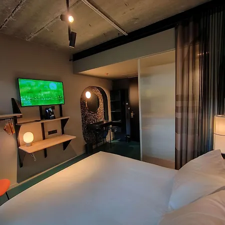 The Florian Amsterdam Schiphol Airport, Worldhotels Crafted 4* Хоофддорп
