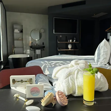 The Florian Amsterdam Schiphol Airport, Worldhotels Crafted ホテル